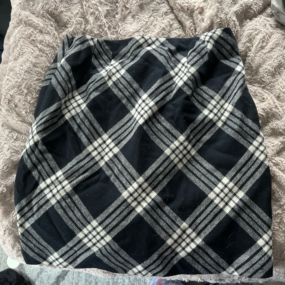 WOOL SKIRT
